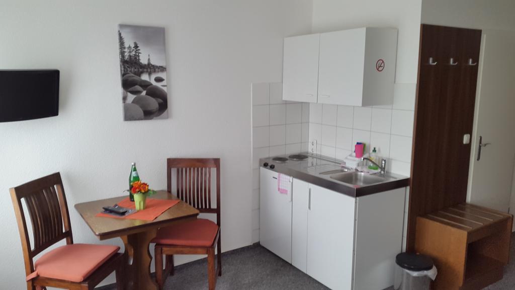 Hotel Goldener Anker Genthin Esterno foto