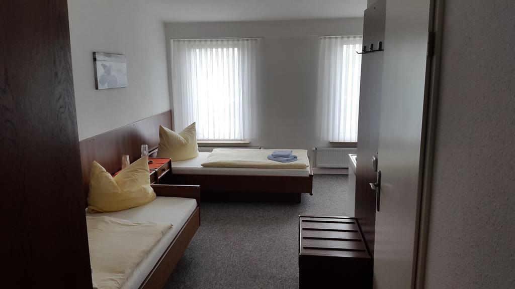 Hotel Goldener Anker Genthin Esterno foto