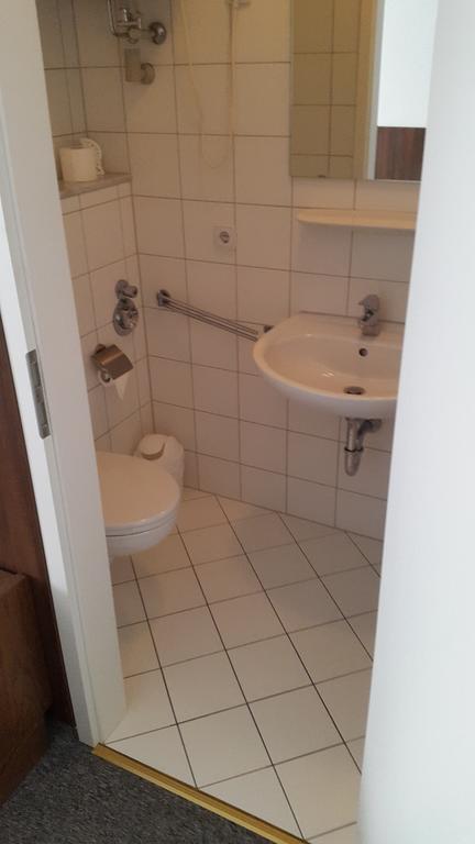 Hotel Goldener Anker Genthin Esterno foto