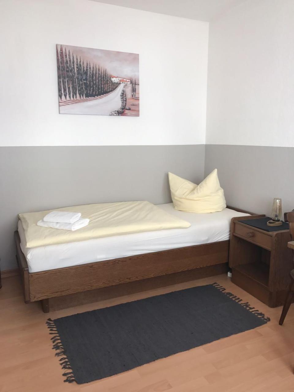 Hotel Goldener Anker Genthin Esterno foto